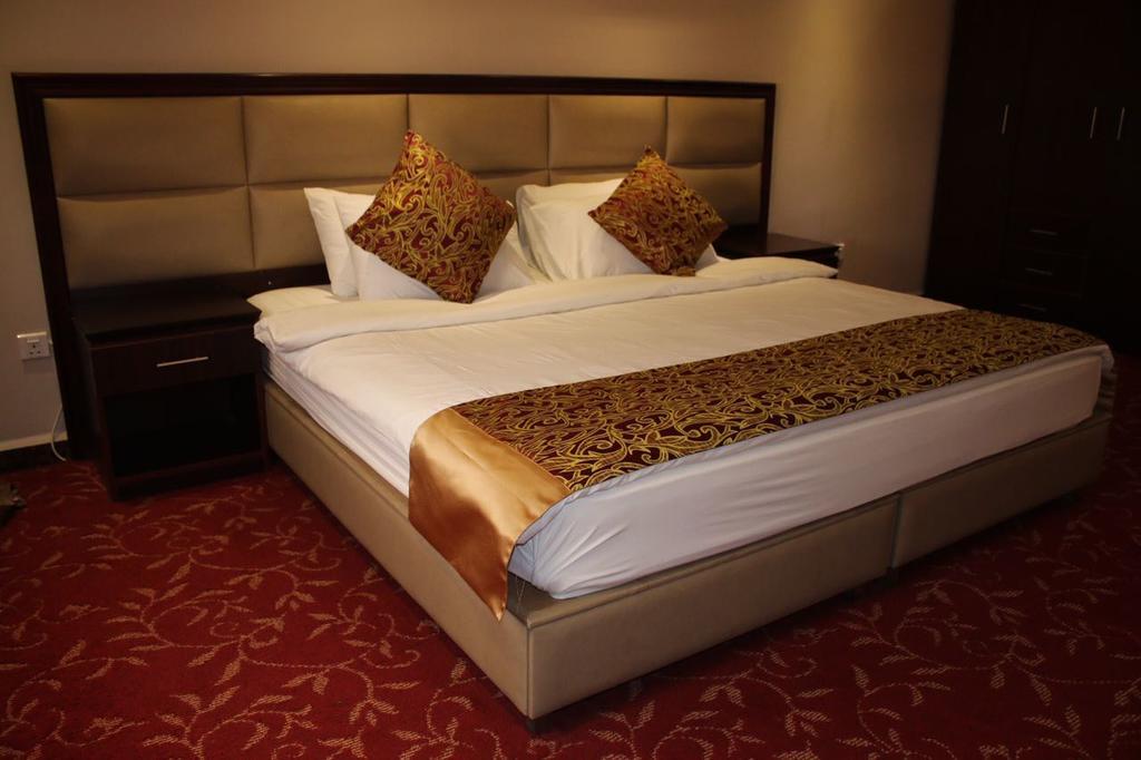 Bustan Masterpieces Hotel Arar Exterior photo